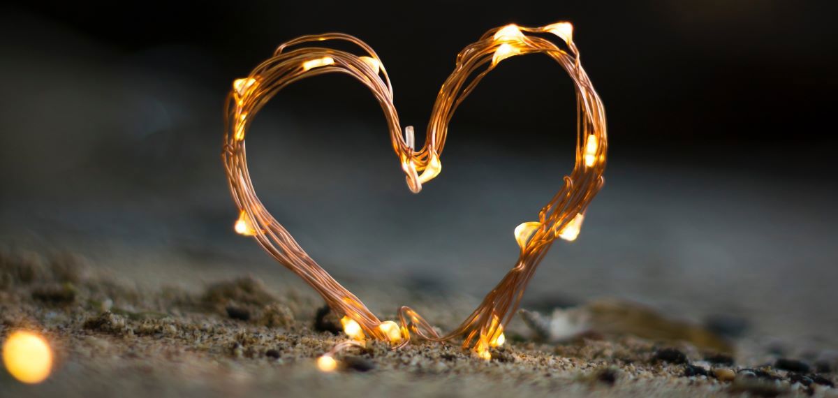 5 Ways to Use a Psychic Reading to Channel The Law of Attraction in Order to Find Your Soulmate